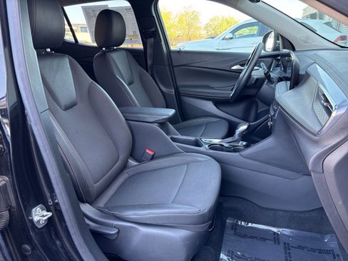 Used 2025 Buick Encore GX Preferred FWD image 35