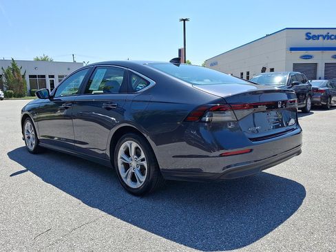 Certified 2023 Honda Accord LX image 4