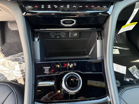 New 2026 Jeep Grand Cherokee Limited AWD/4WD image 14