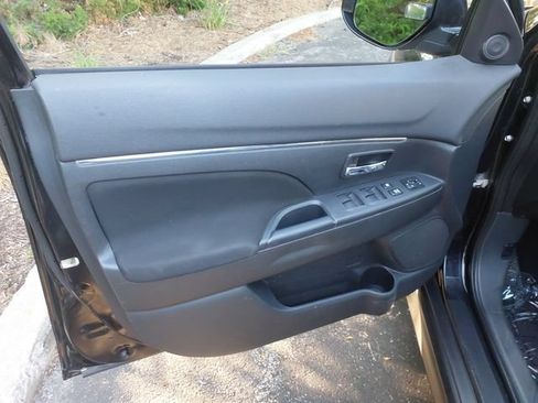 Used 2017 Mitsubishi Outlander Sport LE FWD image 15