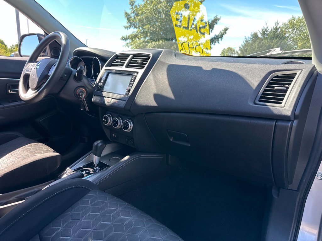 Used 2022 Mitsubishi Outlander Sport FWD image 19