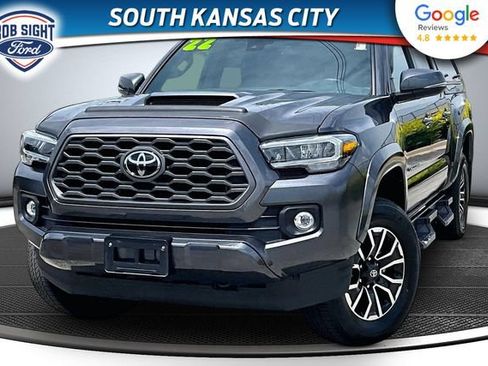 Used 2022 Toyota Tacoma TRD Sport w/ Technology Package AWD/4WD image 1
