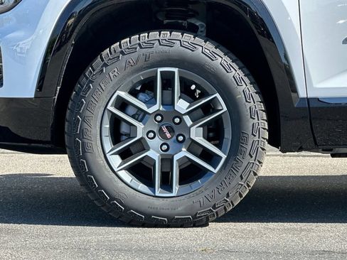 New 2026 GMC Terrain AT4 w/ Convenience Package III AWD/4WD image 27