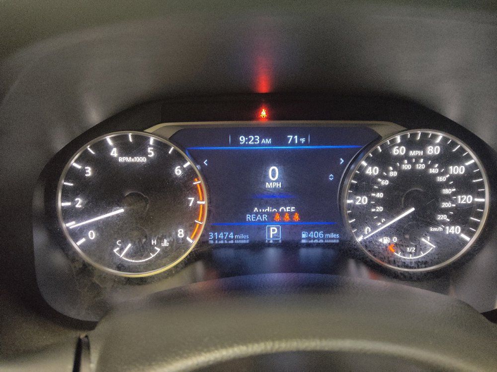 Used 2025 Nissan Altima 2.5 SV FWD image 23