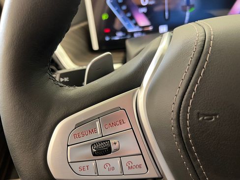 Used 2026 BMW X7 xDrive40i image 18