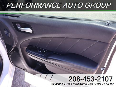 Used 2018 Dodge Charger R/T w/ Blacktop Package RWD image 12