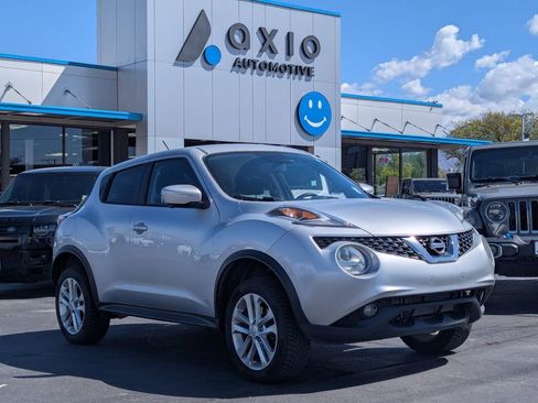 Used 2015 Nissan Juke SV w/ Technology Package AWD/4WD image 1