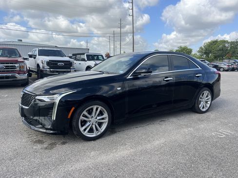 Used 2025 Cadillac CT4 Luxury w/ Sun And Sound Package RWD image 4