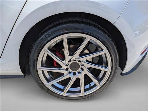 Used 2018 Volkswagen GTI S image 23