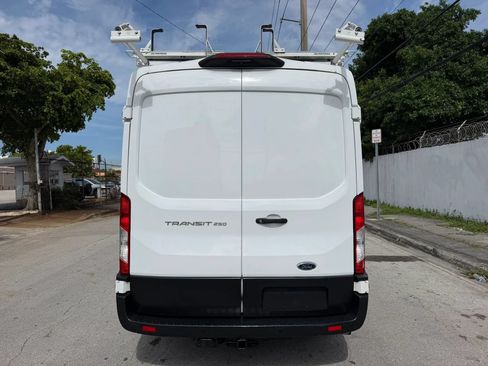Used 2021 Ford Transit 250 Medium Roof RWD image 4