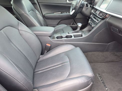 Used 2020 Kia Optima SE FWD image 12