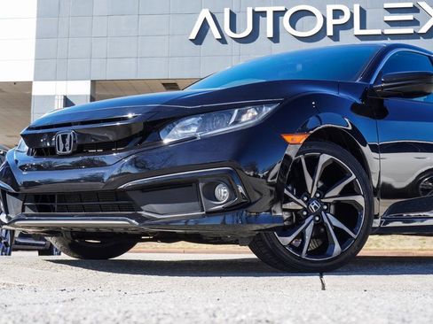 Used 2021 Honda Civic Sport image 2
