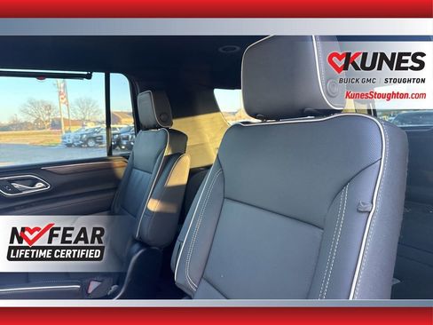 Used 2024 Chevrolet Suburban Premier image 34
