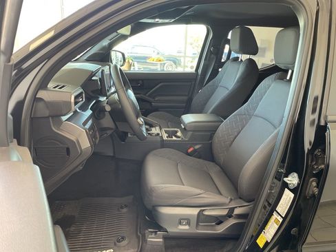 Used 2024 Toyota Tacoma SR5 AWD/4WD image 8