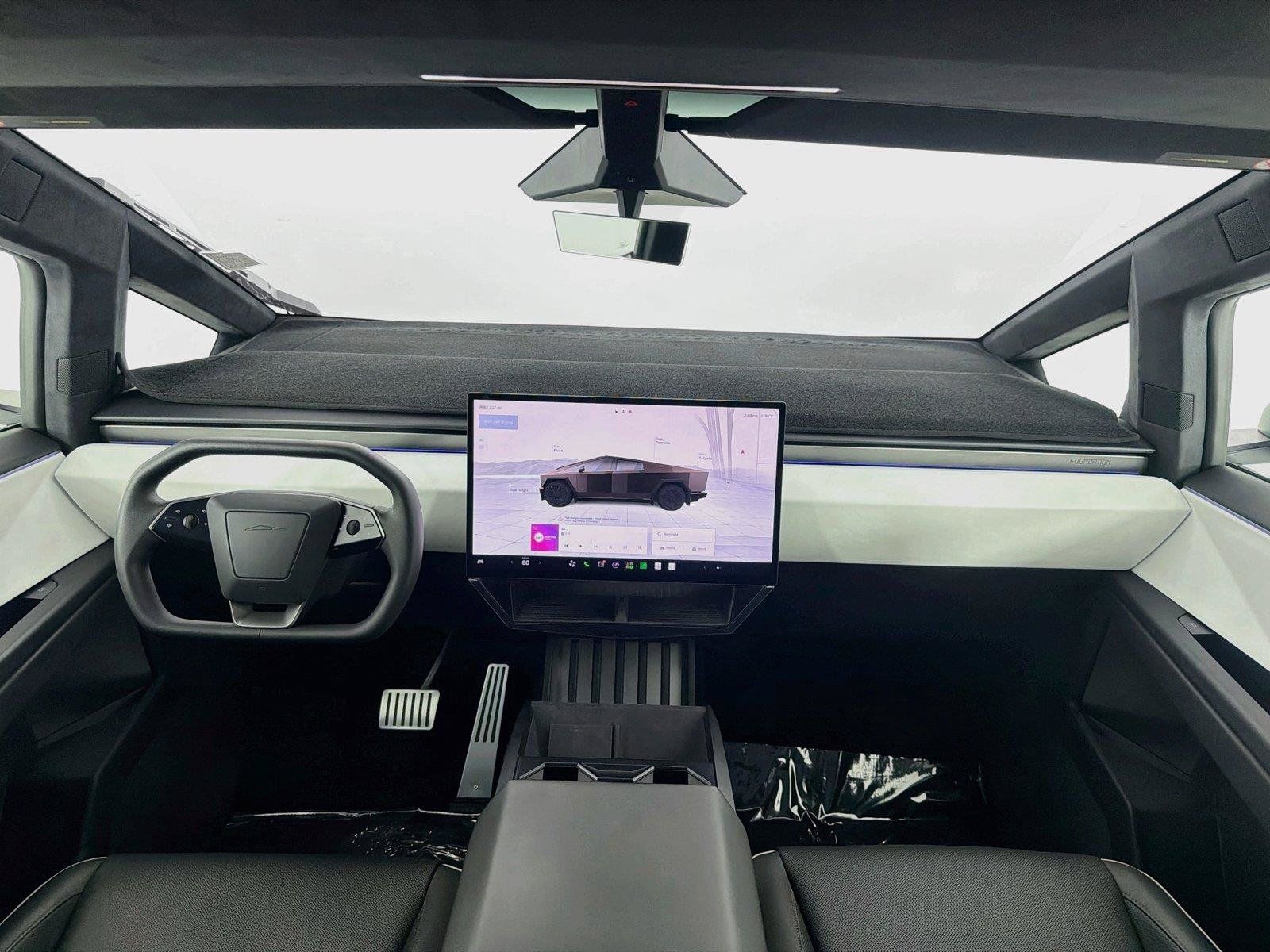Used 2024 Tesla Cybertruck AWD Crew Cab image 14