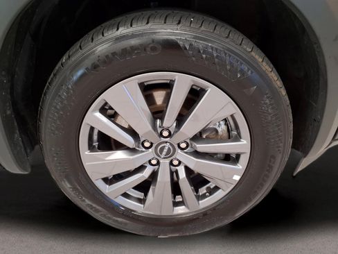 Used 2025 Nissan Pathfinder SV AWD/4WD image 8
