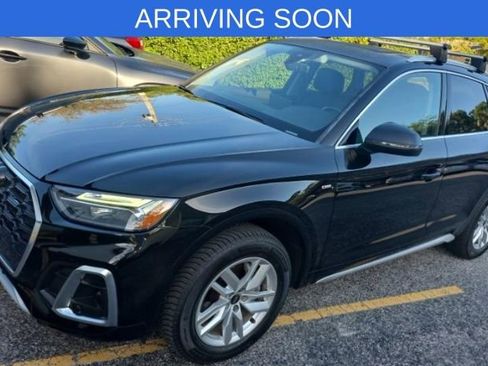Used 2023 Audi Q5 2.0T Premium w/ Convenience Package image 2