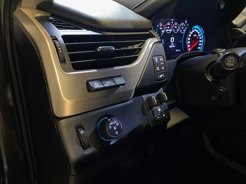 Used 2017 GMC Yukon XL Denali w/ Open Road Package RWD image 15