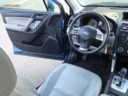 Used 2014 Subaru Forester 2.5i Limited AWD/4WD image 34