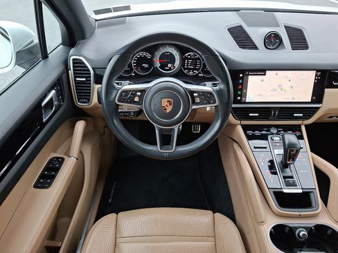 Used 2023 Porsche Cayenne S image 14