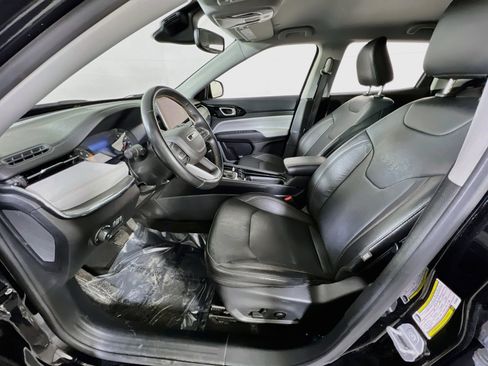Used 2022 Jeep Compass Limited AWD/4WD image 19