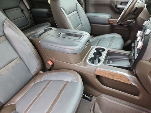Used 2020 GMC Sierra 1500 Denali w/ Denali Ultimate Package AWD/4WD image 16
