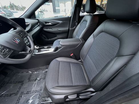 Used 2025 Buick Envista Preferred image 27