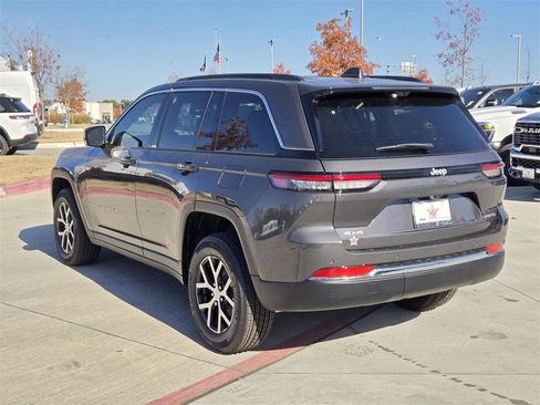 New 2025 Jeep Grand Cherokee Limited image 3