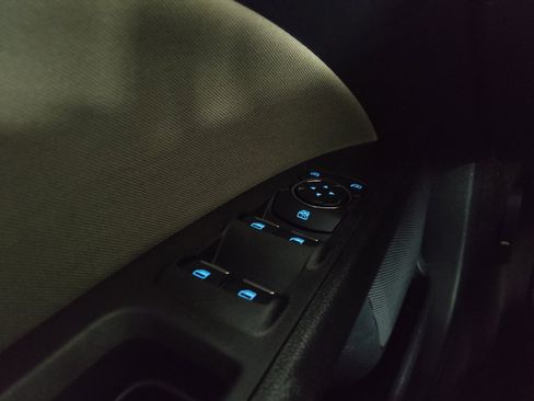 Used 2020 Ford Fusion S FWD image 27