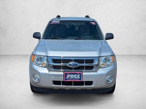 Used 2012 Ford Escape XLT AWD/4WD image 2