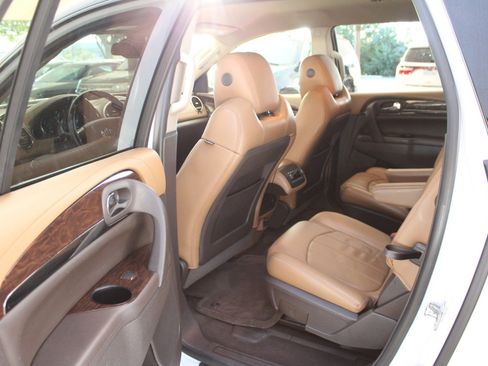 Used 2016 Buick Enclave Leather w/ Trailering Package image 14