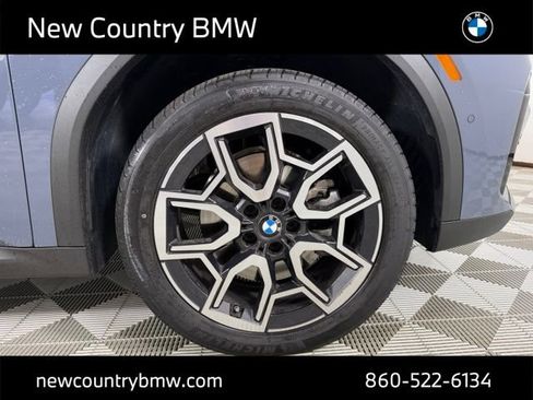 Used 2025 BMW X2 xDrive28i AWD/4WD image 9