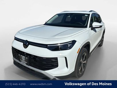 New 2025 Volkswagen Tiguan SE