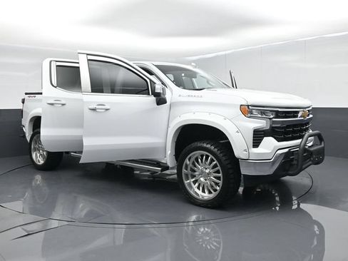 Used 2025 Chevrolet Silverado 1500 LT w/ Protection Package AWD/4WD image 63