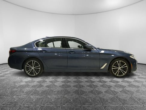 Used 2023 BMW 540i xDrive w/ Premium Package image 6