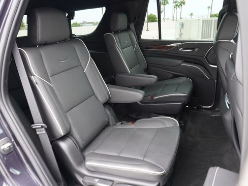 Certified 2024 Cadillac Escalade Premium Luxury w/ Performance Package AWD/4WD image 9