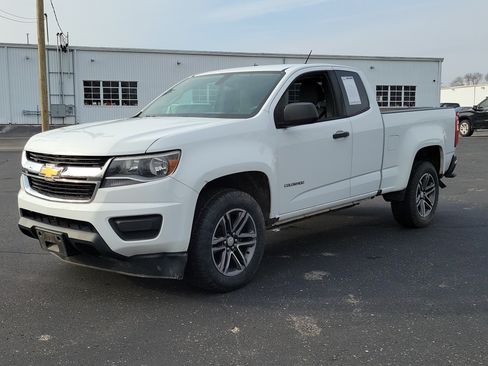 Used 2016 Chevrolet Colorado W/T RWD image 2