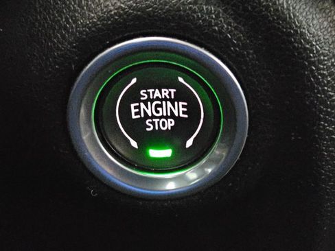 Used 2020 Chevrolet Silverado 1500 RST AWD/4WD image 22