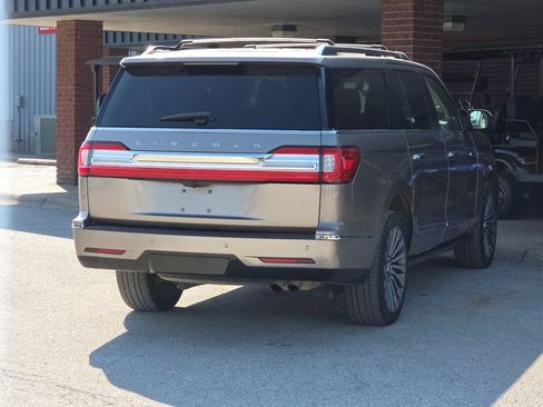 Used 2019 Lincoln Navigator L Reserve w/ Cargo Package image 8