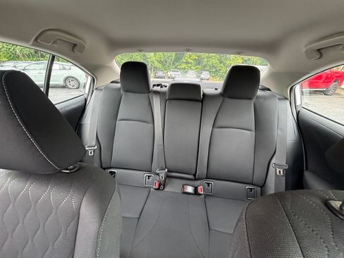 Used 2025 Toyota Corolla LE FWD image 34