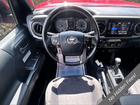 Used 2016 Toyota Tacoma TRD Off-Road w/ Towing Package AWD/4WD image 3