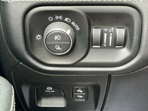 Used 2020 RAM 1500 Limited w/ Protection Group AWD/4WD image 33