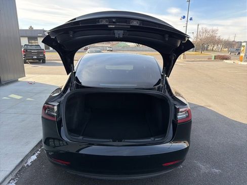 Used 2019 Tesla Model 3 Standard Range Plus image 7