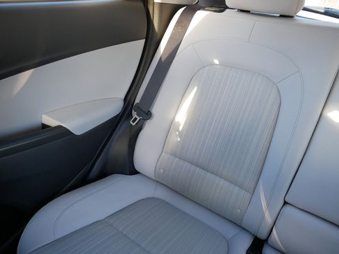 Used 2023 Hyundai Kona SEL w/ Convenience Package image 12