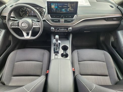 New 2025 Nissan Altima 2.5 SV w/ SV Premium Package image 19