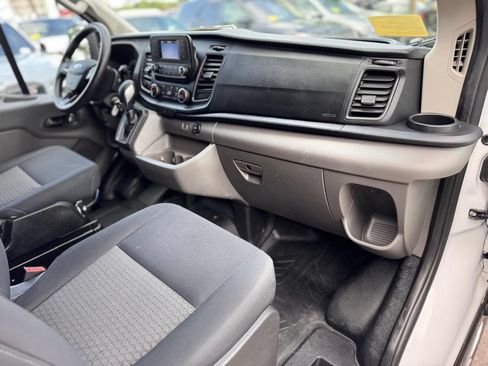 Used 2025 Ford Transit 250 Low Roof w/ Exterior Upgrade Package RWD image 24