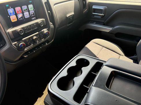 Used 2018 Chevrolet Silverado 1500 LT w/ Redline Edition image 11