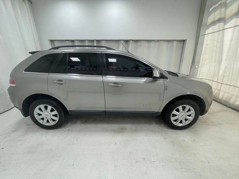 Used 2008 Lincoln MKX 2WD image 4