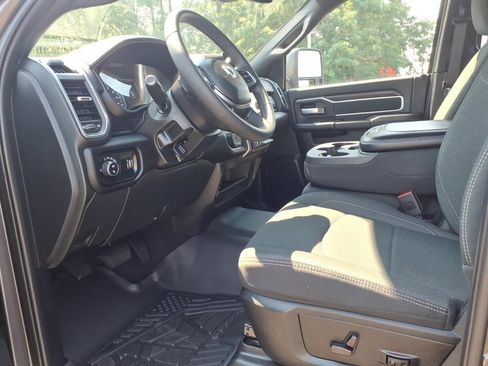 Used 2025 RAM 2500 Big Horn AWD/4WD image 12