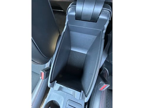 Certified 2025 Ford Escape ST-Line Select AWD/4WD image 8